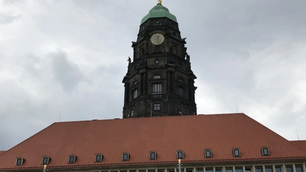 In der Nähe vom Rathaus hat Dresdens erstes digitales Bürgerbüro eröffnet. (Symbolbild)