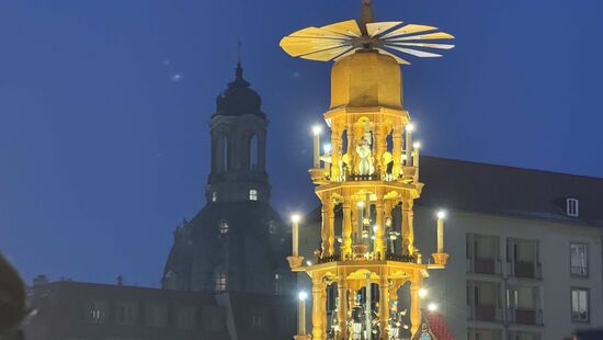 Auch die Pyramide wurde angeschoben.