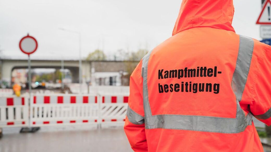 Der Kampfmittelbeseitigungsdienst vor Ort.