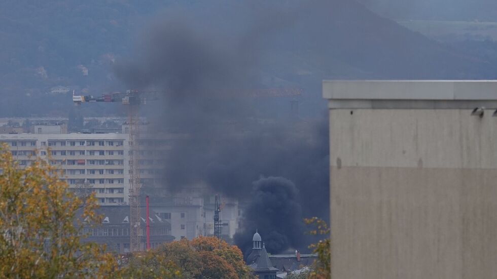 Der Brandrauch war weithin sichtbar.