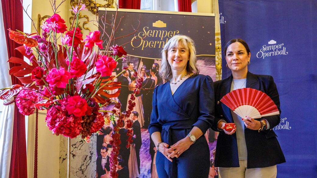 Maria Janisch, die Leiterin vom Sächsischen Kinderpalliativzentrum und Cathleen Moosche wollen am Ballabend 150.000 Euro Spenden für totkranke Kinder sammeln
