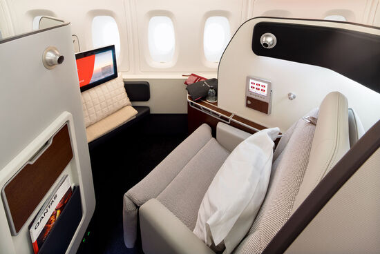  Neue Kabinen im A380, von EFW eingerüstet.