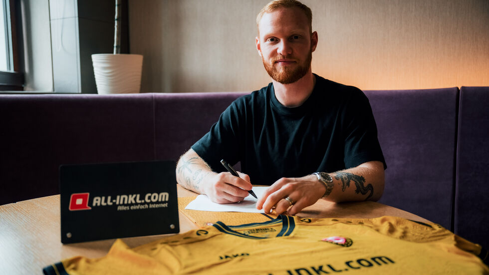 Nils Fröling trägt ab sofort das Dynamo-Trikot