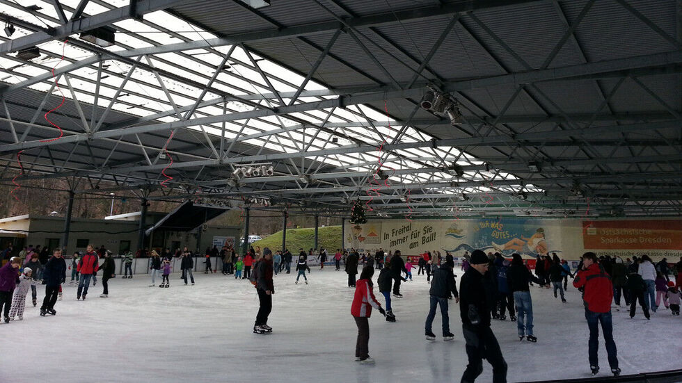 Das Eislaufen im Freizeitzentrum "Hains" geht in die letzte Runde.