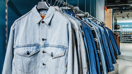 Von Damen, Herren bis Kinder und Beauty ist alles mit dabei.