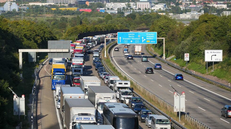 Der Unfall auf der A4 bei Dresden-Altstadt führte zu dickem Stau im Feierabendverkehr