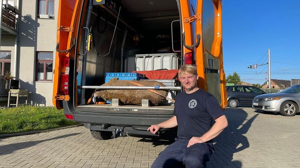 Sprengmeister Robert Ludewig nach der erfolgreichen Entschärfung Sprengmeister Robert Ludewig nach der erfolgreichen Entschärfung
