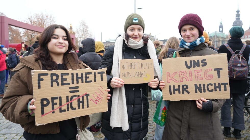 Auch viele Plakate waren zu sehen.