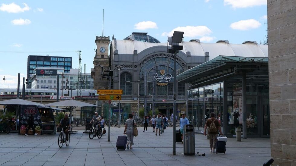 Immer wieder im Fokus der Polizei: Der Wiener Platz in Dresden.
