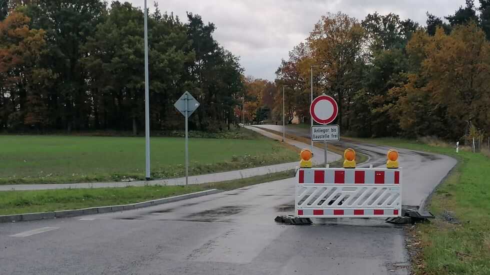 Wer in Medingen Richtung Weixdorf/Dresden möchte, muss weiter über Hermsdorf fahren
