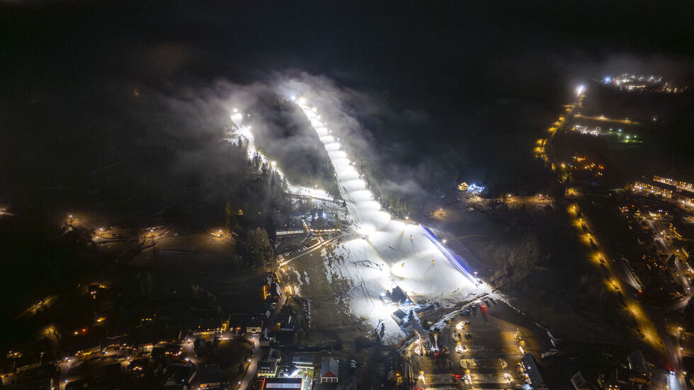 So sieht Nachtskilauf in Altenberg von oben aus