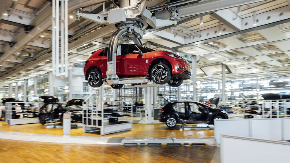 Ab heute wird die Autoproduktion in der Gläsernen Manufaktur eingestellt Ab heute wird die Autoproduktion in der Gläsernen Manufaktur eingestellt