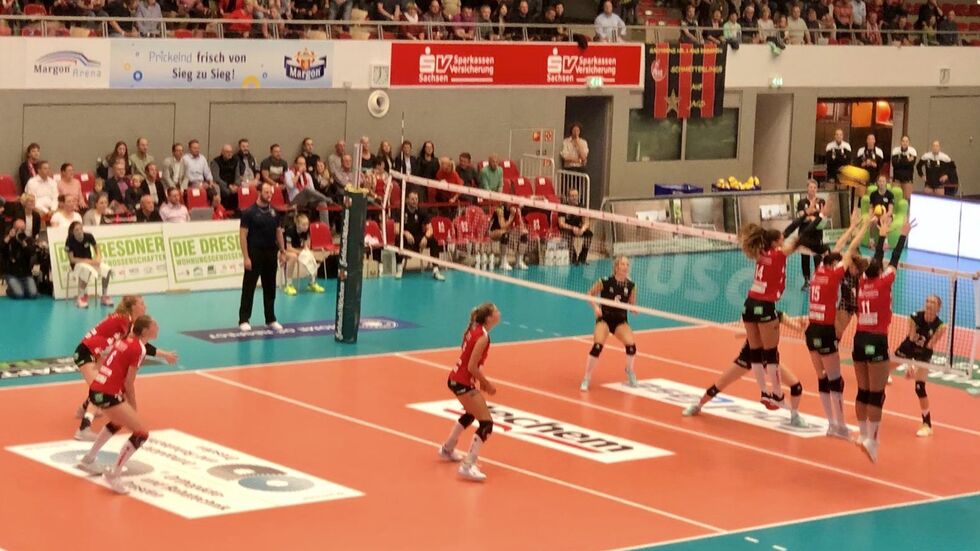 Der DSC bleibt in der Bundesliga ohne Sieg, verliert gegen Aachen mit 2:3, Foto: (c) Redaktion  Der DSC bleibt in der Bundesliga ohne Sieg, verliert gegen Aachen mit 2:3, Foto: (c) Redaktion