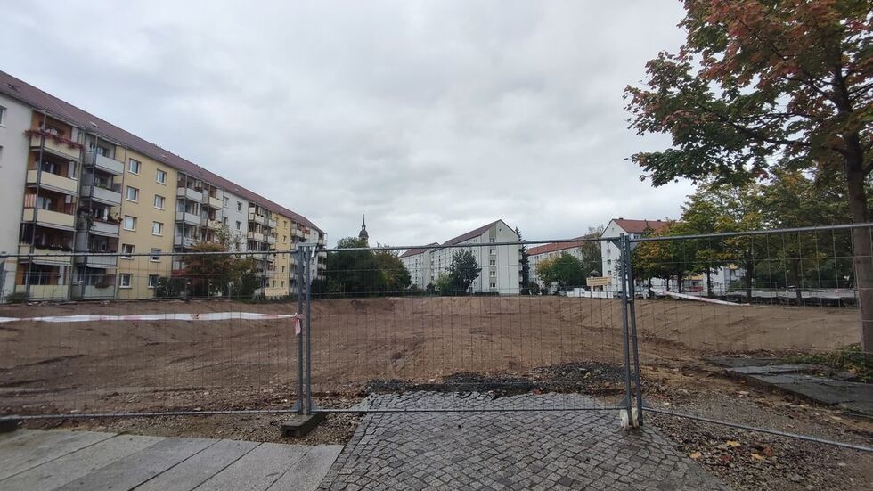 Wo einst die Herkuleskeule stande, bleibt wohl jahrelang eine Brachfläche. Wo einst die Herkuleskeule stande, bleibt wohl jahrelang eine Brachfläche.