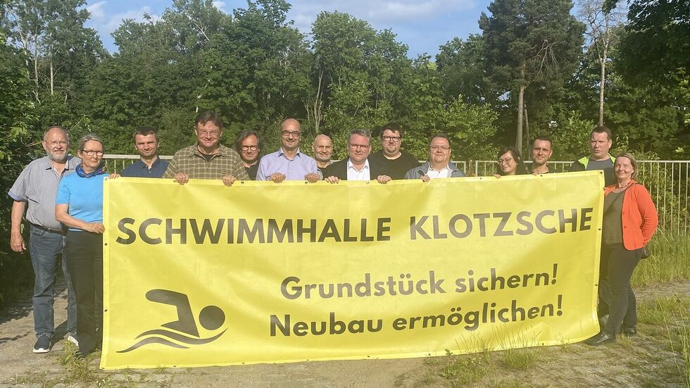 Stadt- und Ortschaftsräte kämpfen für den Erhalt des Grundstücks zum Bau einer neuen Schwimmhalle in Klotzsche