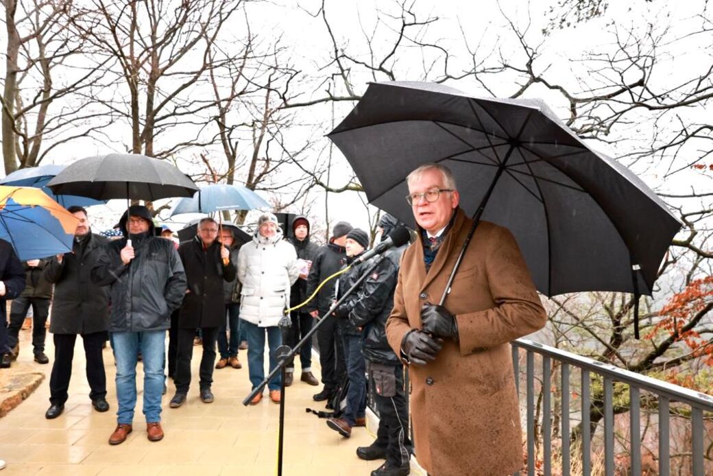 Bauherr und "Schirmherr" Finanzminister Hartmut Vorjohann