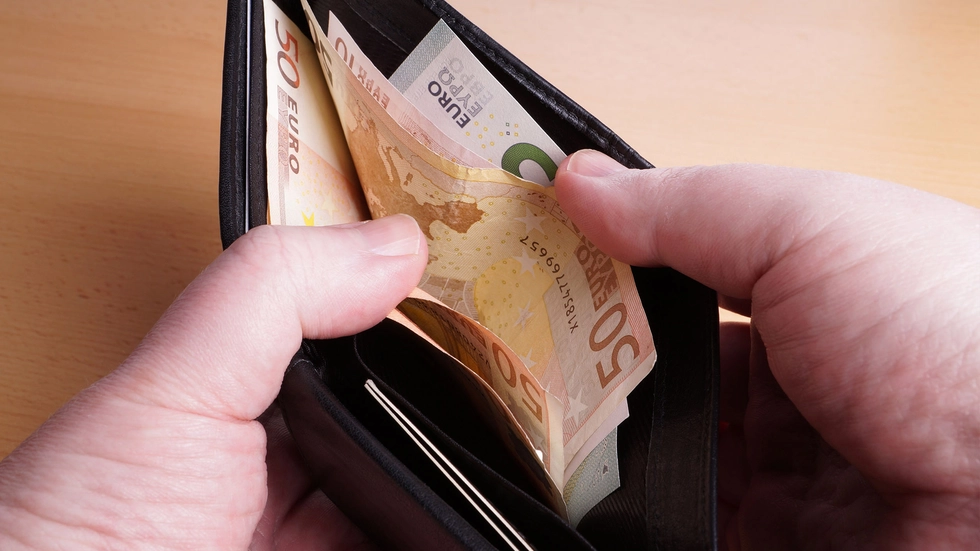 Reicht nicht: Weil drei Männer nicht zahlen konnten, müssen sie nun ihre Zeit hinter Gittern verbringen. (Symbolbild)