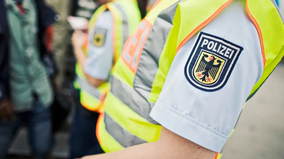 Bei Zug-Kontrollen bewies die Bundespolizei den richtigen Riecher. (Symbolbild)