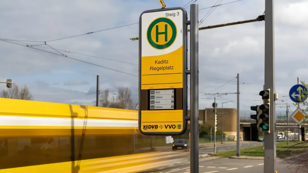 Die neue Anzeige am Riegelplatz Die neue Anzeige am Riegelplatz