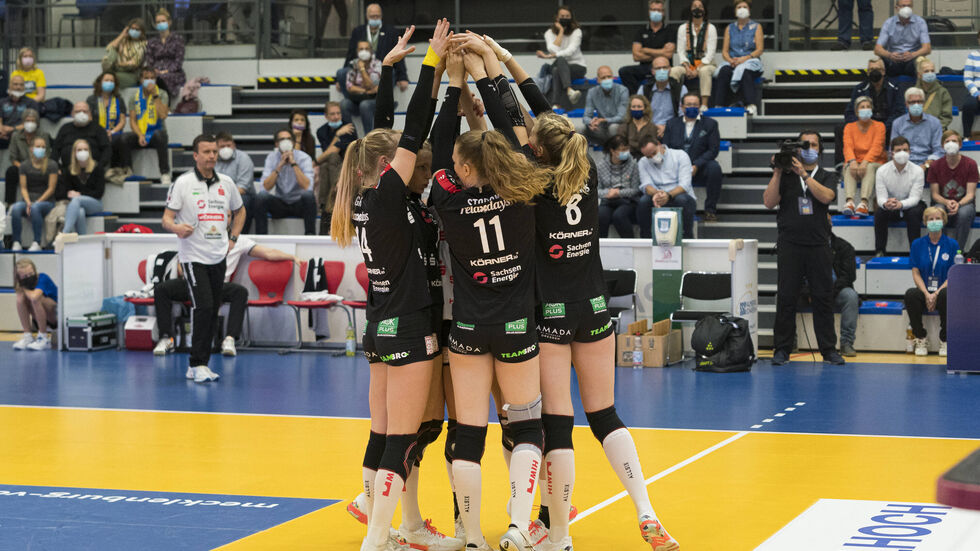 Die DSC-Volleyballerinnen stehen zum dritten Mal in Folge im Pokal-Halbfinale (Archivbild) Die DSC-Volleyballerinnen stehen zum dritten Mal in Folge im Pokal-Halbfinale (Archivbild)