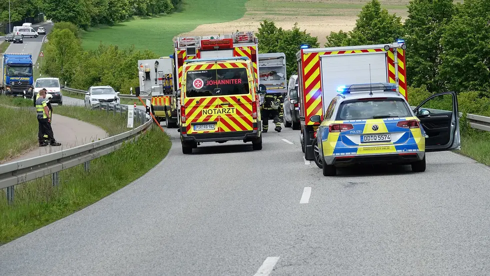 Die Leubnitzer Straße war wegen des Unfalls gesperrt
