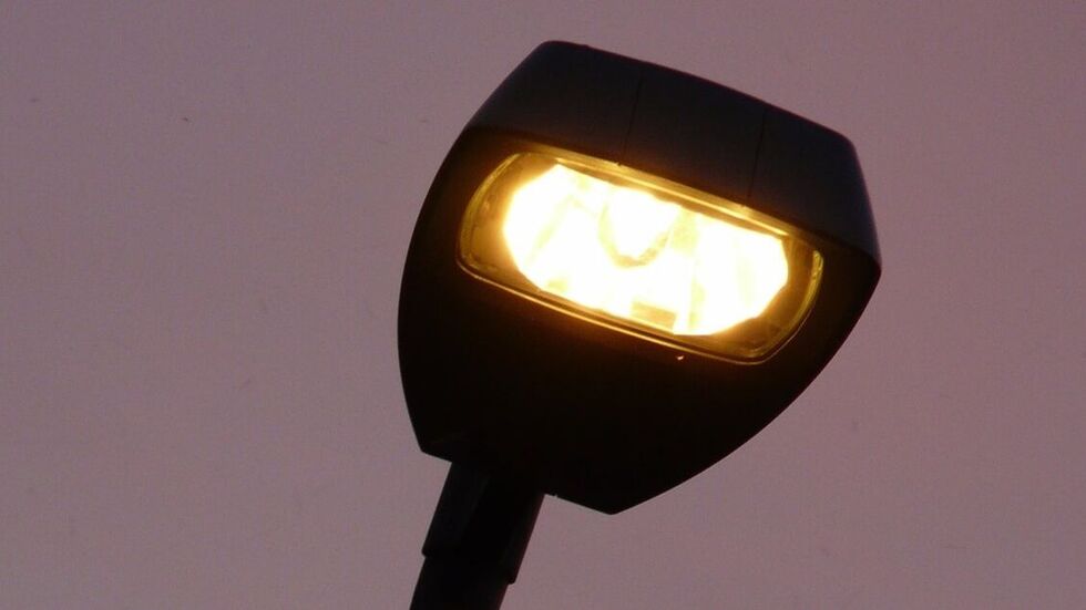Eine LED-Straßenleuchte. (Symbolbild) Eine LED-Straßenleuchte. (Symbolbild)