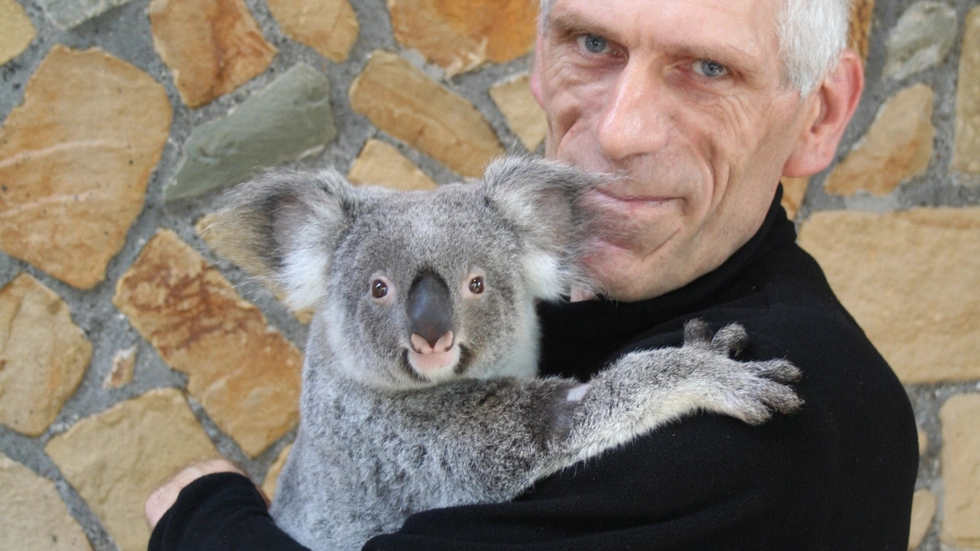 Pfleger Olaf Lohnitz hat Sydney schon kennengelernt. Foto: Zoo Dresden Pfleger Olaf Lohnitz hat Sydney schon kennengelernt. Foto: Zoo Dresden