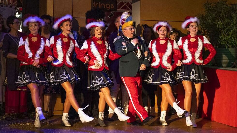 "In Langebrück ist Karneval ...!"Der Karnevalsverein Langebrück singt und schunkelt am Samstag, 15.11. im Bürgerhaus in die neue Saison