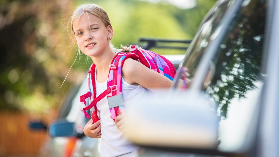 Das sichere Überqueren von Straßen muss geübt werden. Symbolbild