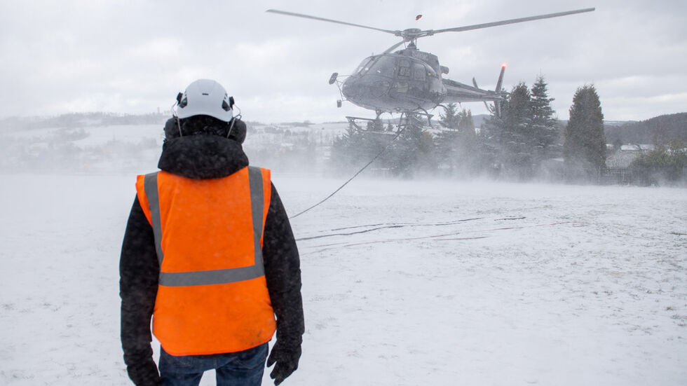 Bereits im Januar startete der Hubschrauber, um Schadholz von den steilen Hängen der Klamm zu bergen