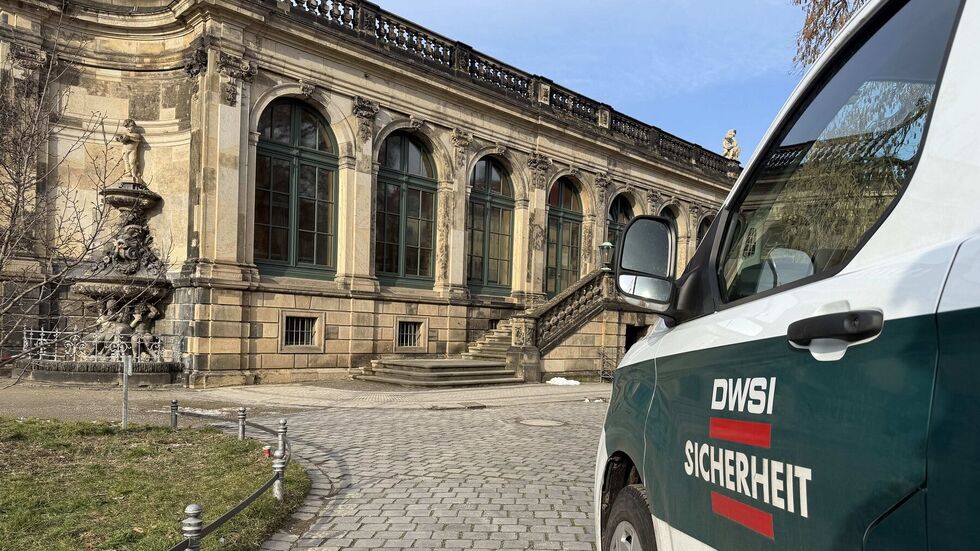 Die Sicherheitsmaßnahmen am Zwinger wurden erhöht Die Sicherheitsmaßnahmen am Zwinger wurden erhöht