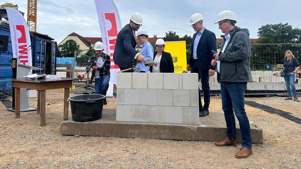 Der Grundstein ist gelegt!