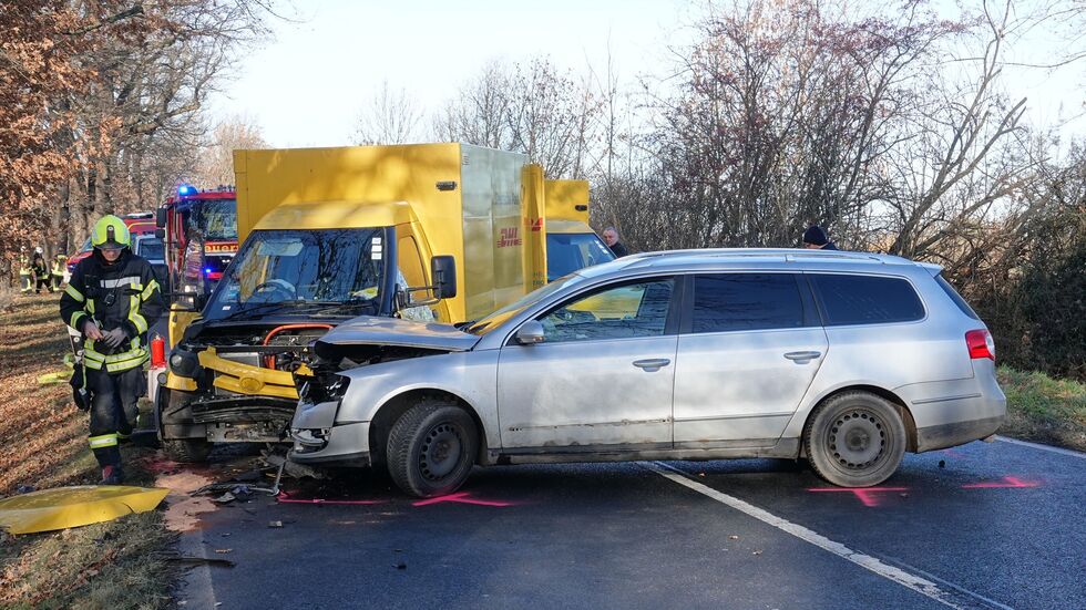 Die Staatsstraße 177 war wegen des Unfalls gesperrt Die Staatsstraße 177 war wegen des Unfalls gesperrt