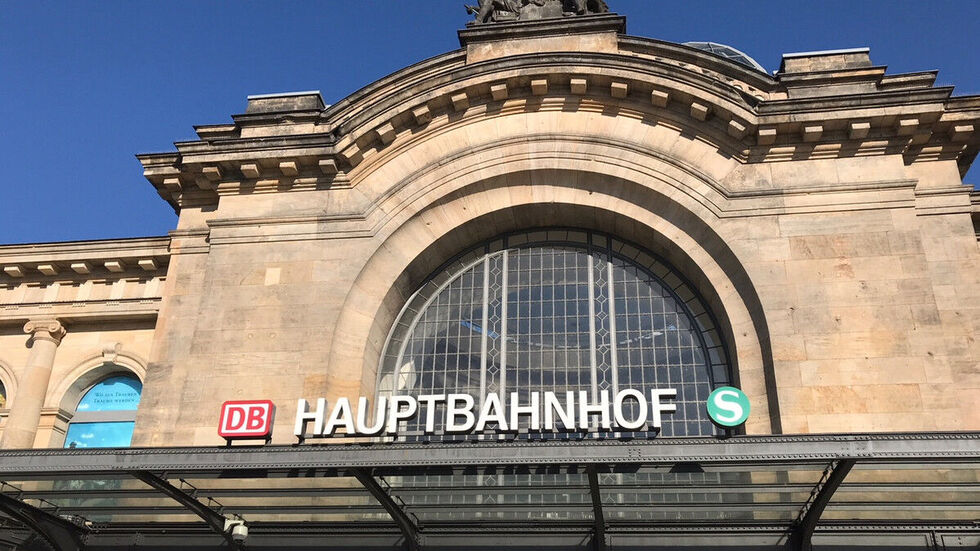 Der Dresdner Hauptbahnhof (Symbolbild). Der Dresdner Hauptbahnhof (Symbolbild).