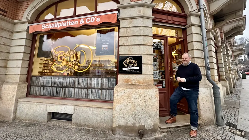 Das Sweetwater ist auf der Friedrich-Wieck-Str.4