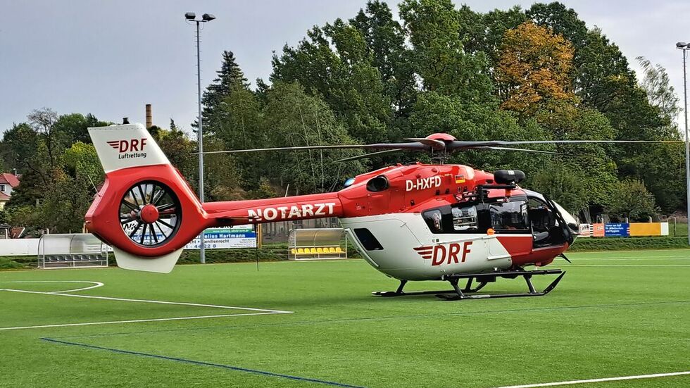 Einige Schüler erlitten offenbar einen Schock und mussten medizinisch versorgt werden. Einige Schüler erlitten offenbar einen Schock und mussten medizinisch versorgt werden.