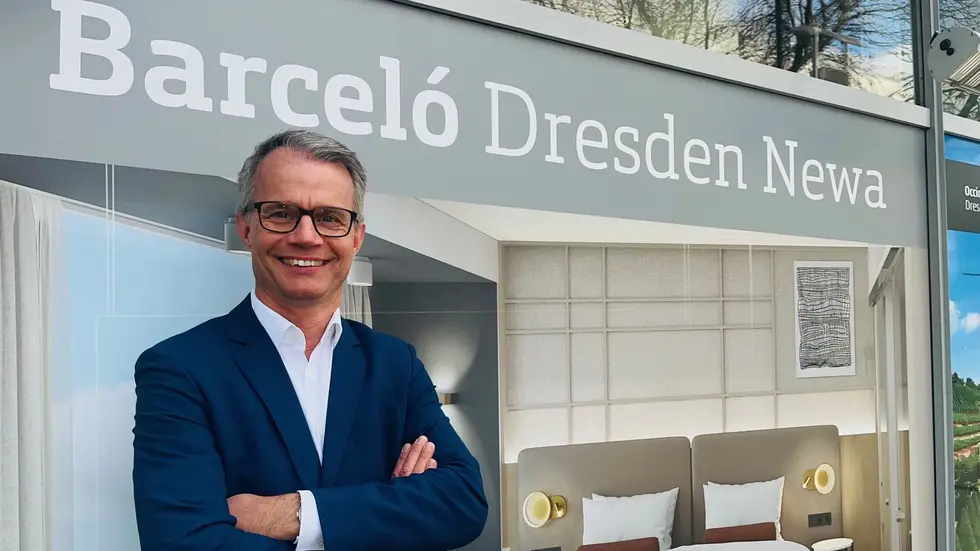 Hoteldirektor Eckard Pfannkuchen ist gebürtiger Dresdner kehrte nach 35 Jahren internationaler Karriere in die Heimat zurück Hoteldirektor Eckard Pfannkuchen ist gebürtiger Dresdner kehrte nach 35 Jahren internationaler Karriere in die Heimat zurück