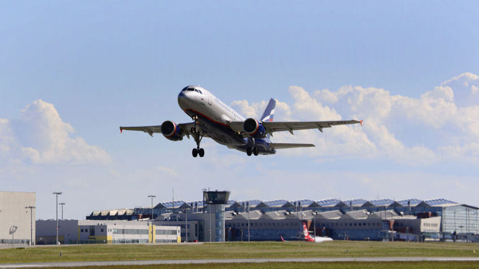 Eine Aeroflot Maschine hebt vom Flughafen "Dresden International" ab. (Foto: Flughafen Dresden/Michael Weimer)