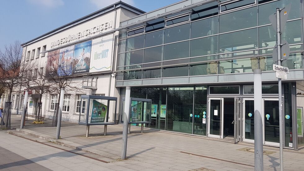 Sachsens Landesbühnen in Radebeul starten mit einem neuen Konzept in die neue Spielzeit. (Archivbild)