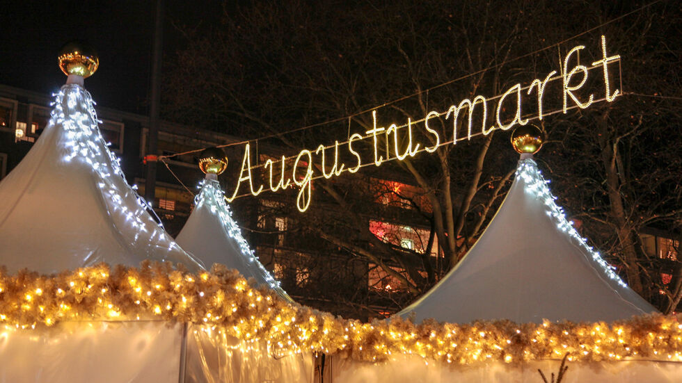 Festlich erleuchtet lädt die Hauptstraße auch in der Silvesternacht zum Bummeln ein Festlich erleuchtet lädt die Hauptstraße auch in der Silvesternacht zum Bummeln ein