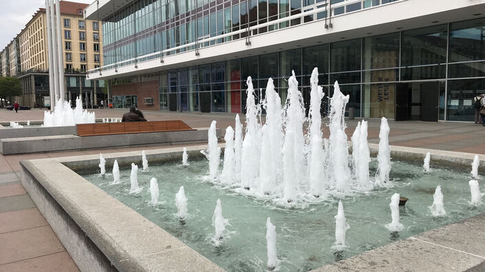 Ob die Brunnen vor dem Kulturpalast in diesem Jahr sprudeln dürfen, ist noch unklar.