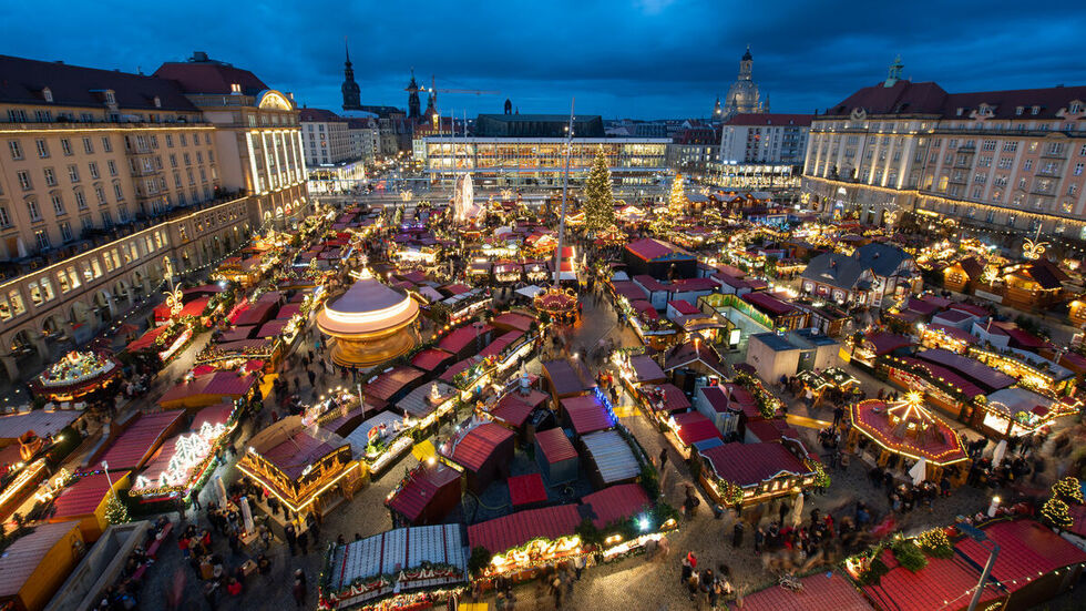 Der Striezelmarkt in Dresden. Der Striezelmarkt in Dresden.