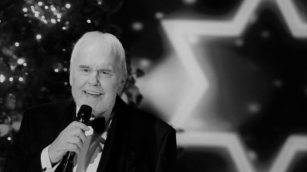 Sänger und Entertainer Gunther Emmerlich ist am Dienstag im Alter von 79 Jahren gestorben