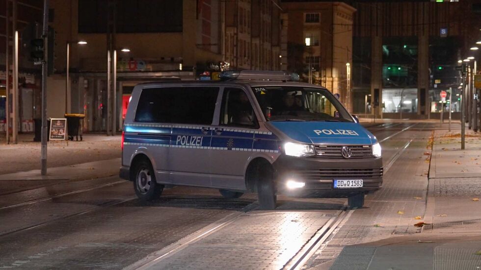 Am späten Freitag Abend kurz vor Mitternacht soll eine Gruppe von fünf jungen Männern einen 39-Jährigen in der Nähe des Postplatzes angegriffen haben