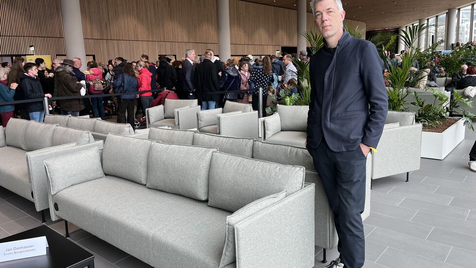 Architekt Dirk Peters vom holländischen Büro Barcode Architects hat das Gebäude mit entworfen 