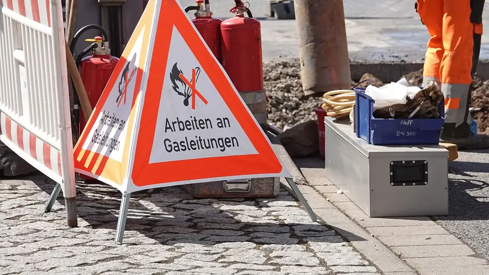 Sachsen Energie hat am Mittwoch auf der Sternstraße ein Leck entdeckt. Sachsen Energie hat am Mittwoch auf der Sternstraße ein Leck entdeckt.