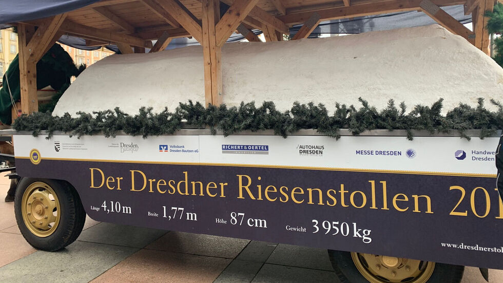 Das Stollenfest wird in diesem Jahr ohne Riesenstollen, dafür aber mit vielen einzelnen Stollen gefeiert. (Archivbild) Das Stollenfest wird in diesem Jahr ohne Riesenstollen, dafür aber mit vielen einzelnen Stollen gefeiert. (Archivbild)