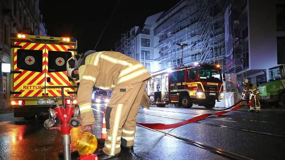 Im Einsatz waren die Kameraden der Wache Albertstadt. Im Einsatz waren die Kameraden der Wache Albertstadt.