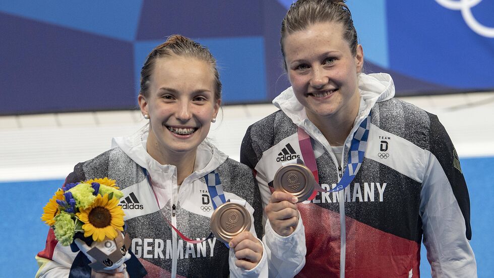 Tina Punzel (rechts) gewann gemeinsam mit Lena Hentschel Bronze bei den olympischen Spielen in Tokio