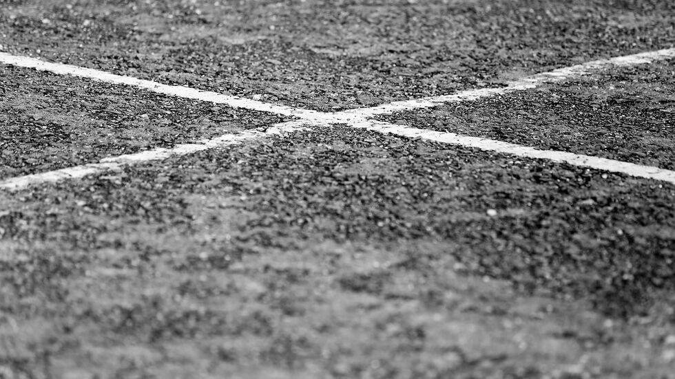 In Klotzsche gibt es künftig weniger Parkplätze für einen sicheren Radweg - die einen freut es, andere äußern Kritik. (Symbolbild)